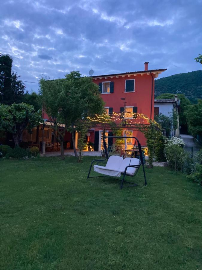Vila Redhouse Pesina Costermano Exteriér fotografie